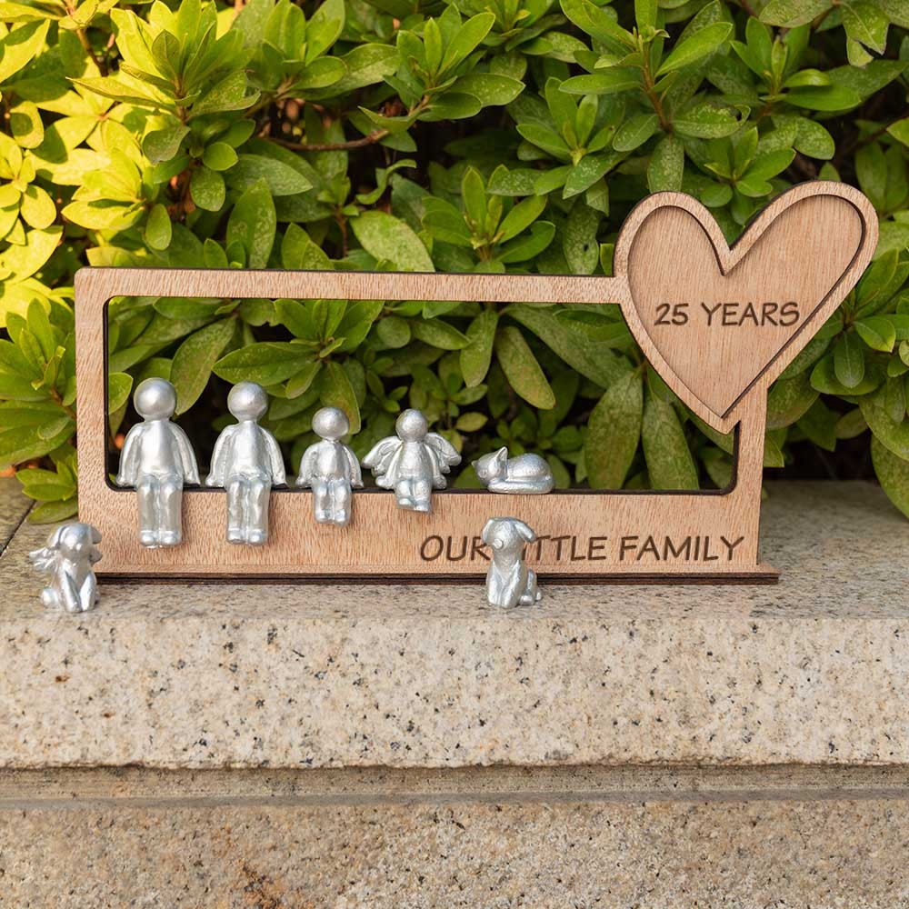 Personalised Our Little Family Sculpture Figurines 25th Anniversary Wedding Gift For Wife Grandma Mum Her