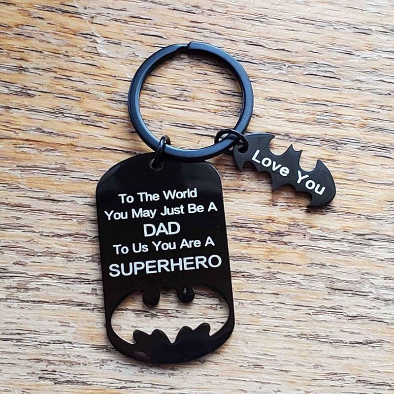 Engraving Father's Day Gift Personalised Superhero Dad Keychain with 1-10 Names Dad Husband Grandpa