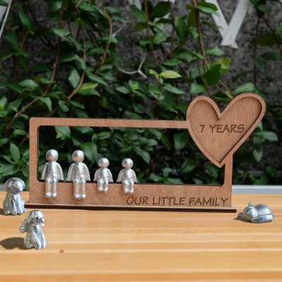 Personalised 7 Years Our Little Family Sculpture Figurines Anniversary Gifts For Mum Grandma Wife Her