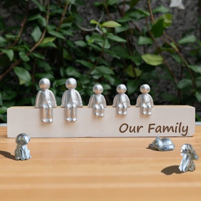 Personalised Our Family Sculpture Figurines Birthday Anniversary Gift for Grandma Wife Mum Her 