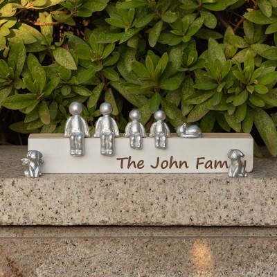 Personalised Family Sculpture Figurines Family Christmas Gift for Mum Dad