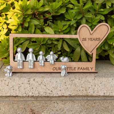 Personalised Our Little Family Sculpture Figurines 25th Anniversary Wedding Gift For Wife Grandma Mum Her