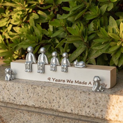 9 Years We Made A Family Personalised Sculpture Figurines 9th Anniversary Christmas Gift 