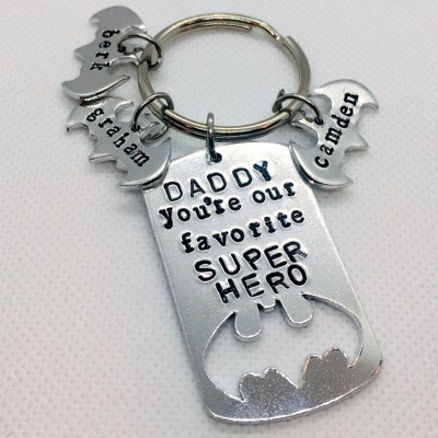 Engraving Father's Day Gift Personalised Superhero Dad Keychain with 1-10 Names Dad Husband Grandpa