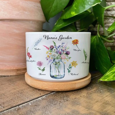 Personalised Grandma's Garden Outdoor Birth Flower Mini Succulent Pot with Grandkids Names Gifts For Mum Grandma