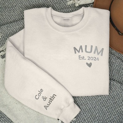 Personalised Mum Sweatshirt with Kids Name on Sleeve Mother's Day Gift Ideas New Mum Heartful Gifts