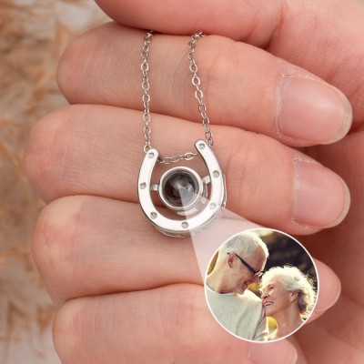 Personalised Horseshoe Shape Projection Necklace Valentine's Day Gift For Girlfriend Wife Her Pet Lover